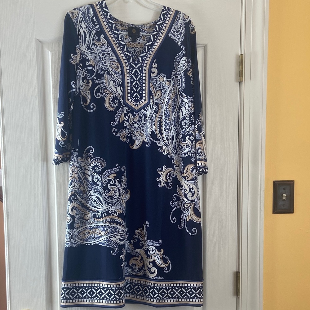 JM Collection Navy and Tan Paisley Top